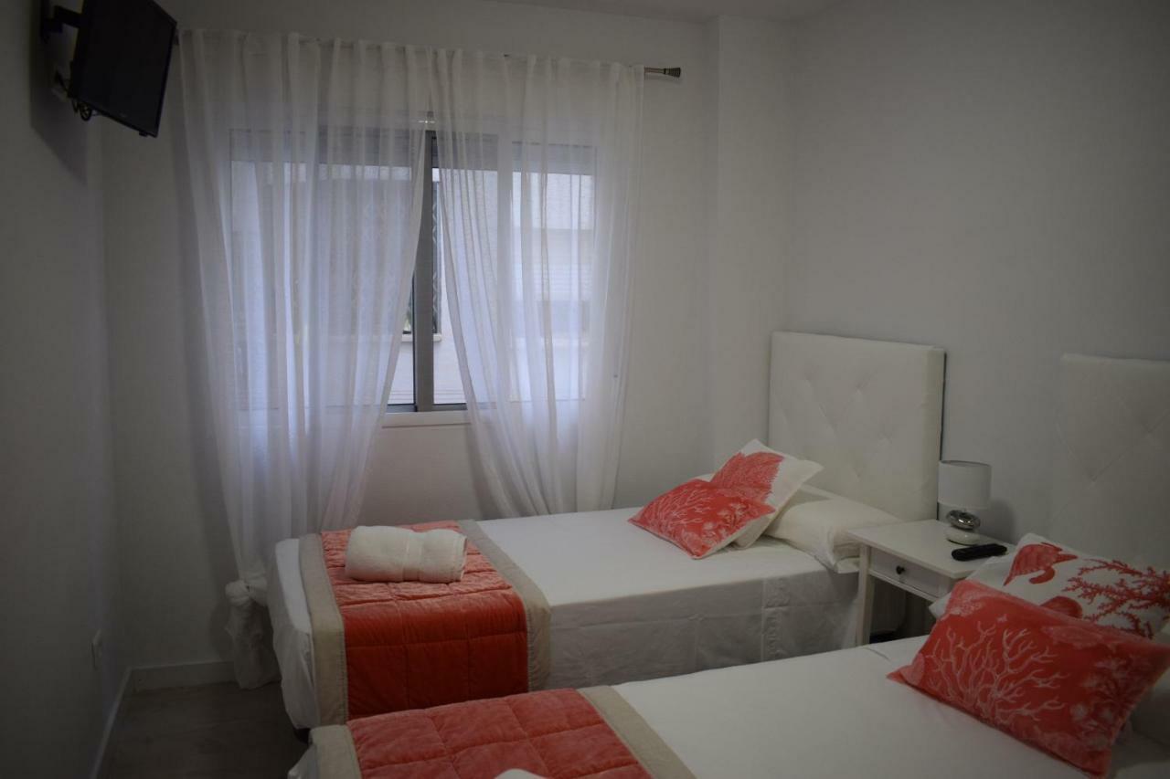 Apartamento Chapaprieta 1 ตอร์เรเวียคา ภายนอก รูปภาพ
